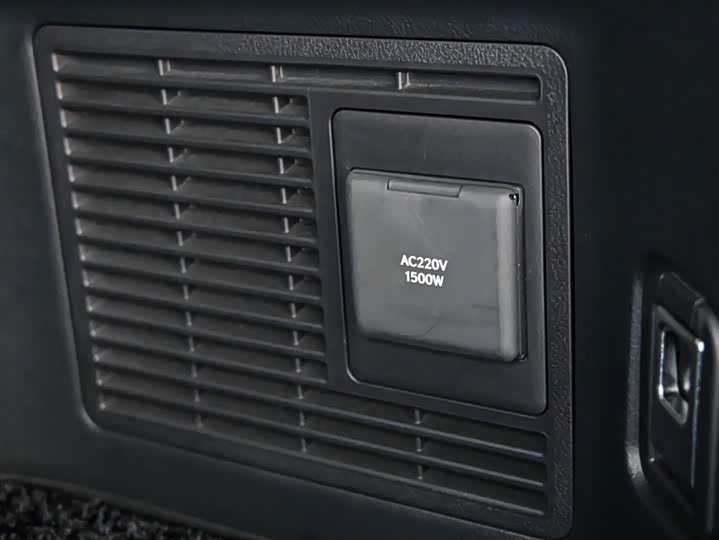 Фото 28 - Lexus LM