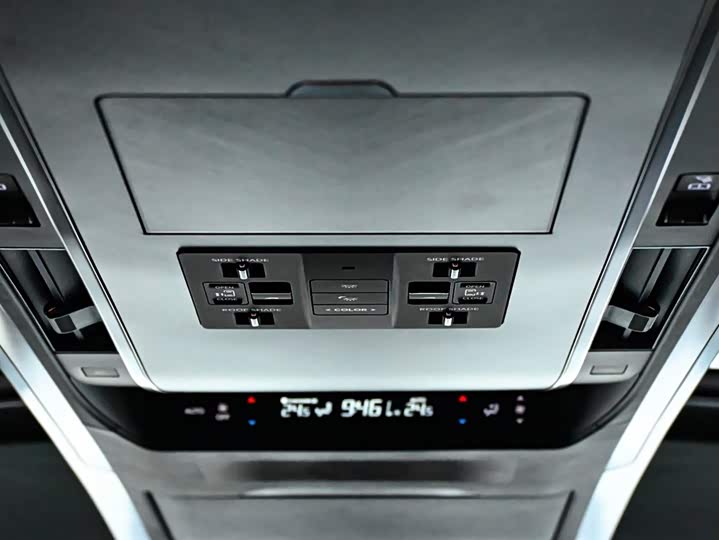 Фото 35 - Lexus LM