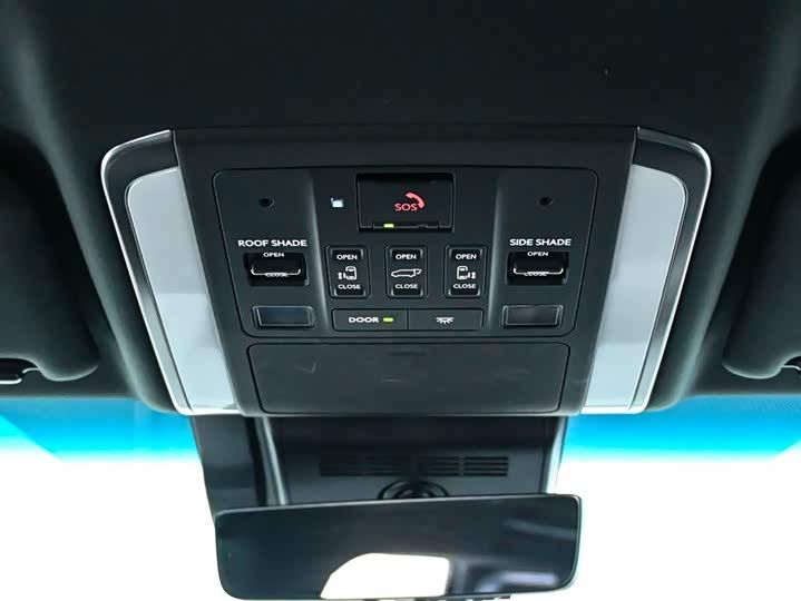 Фото 36 - Lexus LM