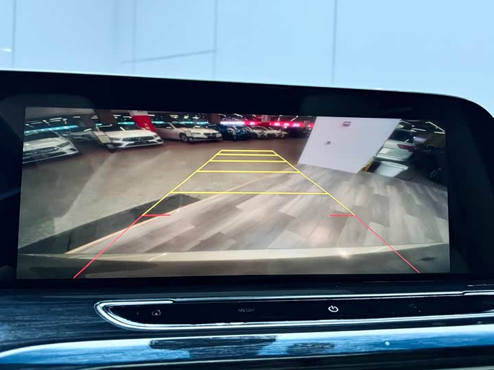 Фото 13 - Buick GL8 ES