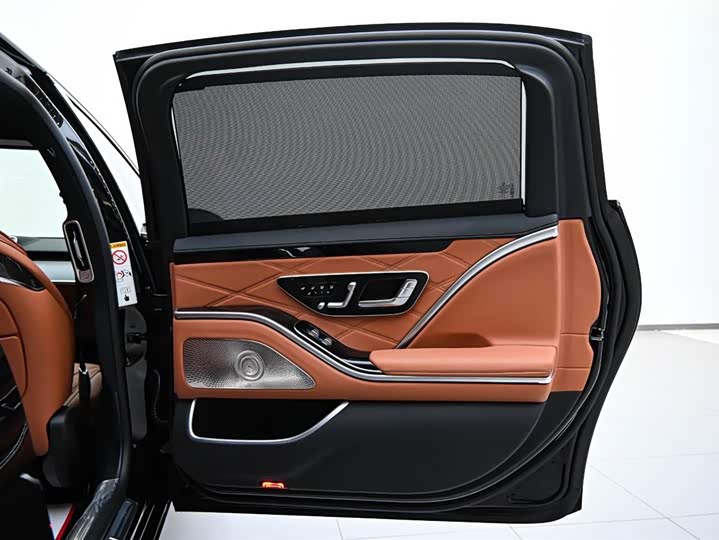 Фото 27 - Mercedes-Benz Maybach S-Class