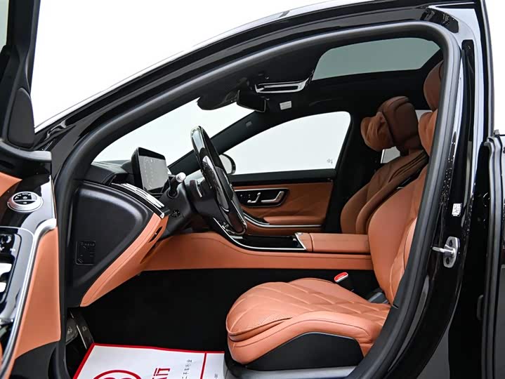 Фото 8 - Mercedes-Benz Maybach S-Class