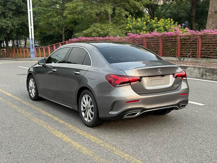 Фото 15 - Mercedes-Benz A-Class