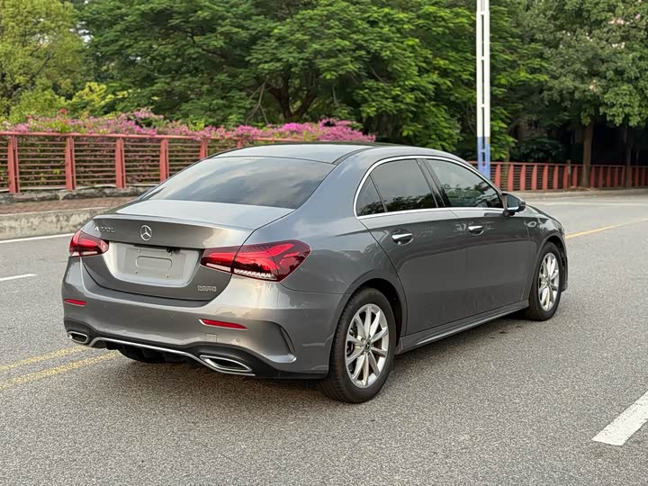 Фото 17 - Mercedes-Benz A-Class