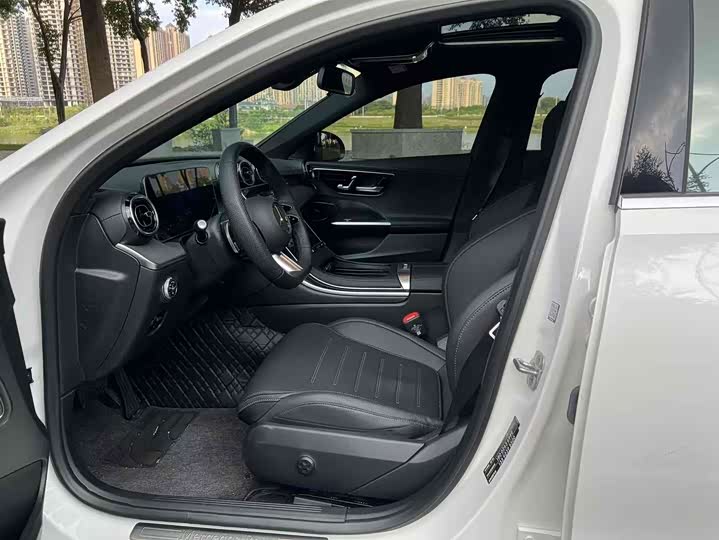 Фото 2 - Mercedes-Benz C-Class