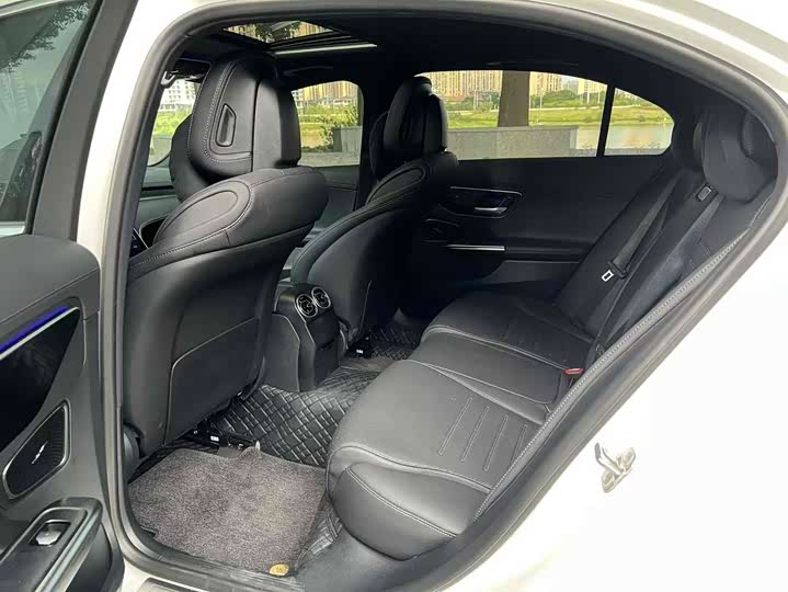 Фото 6 - Mercedes-Benz C-Class