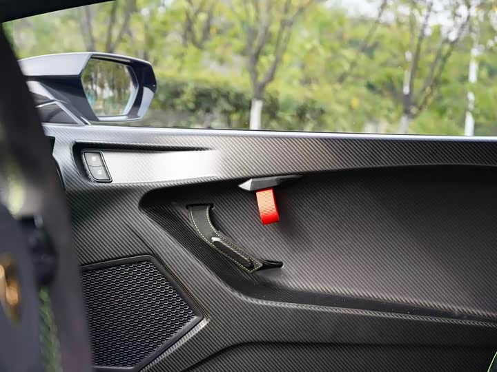 Фото 14 - Lamborghini Huracán