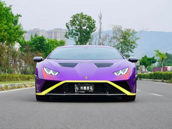 Фото 2 - Lamborghini Huracán