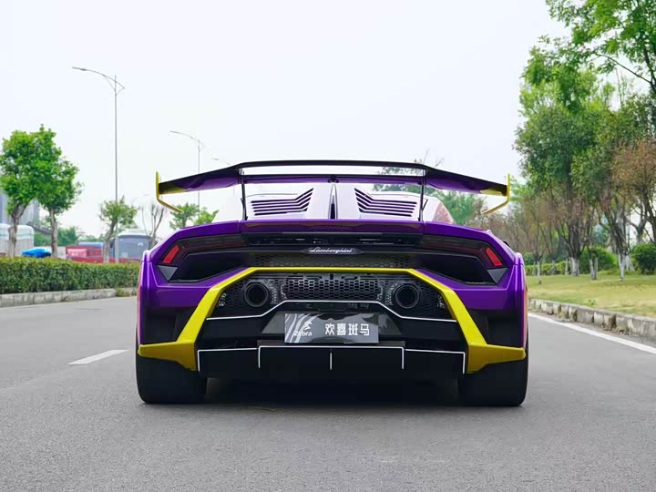 Фото 5 - Lamborghini Huracán