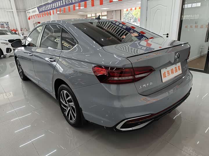 Фото 4 - Volkswagen Lavida