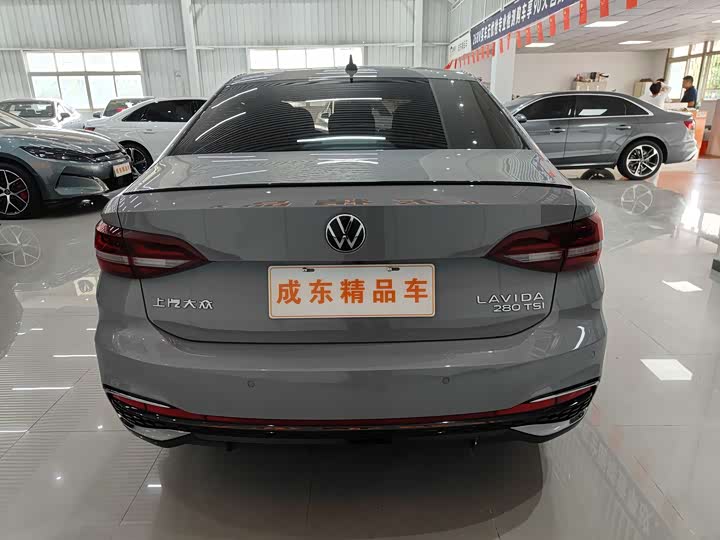 Фото 5 - Volkswagen Lavida