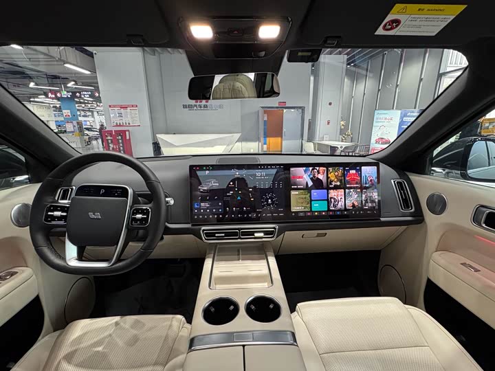 Фото 13 - LiXiang L8