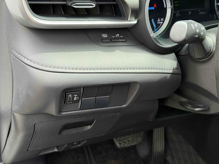 Фото 12 - Toyota Highlander