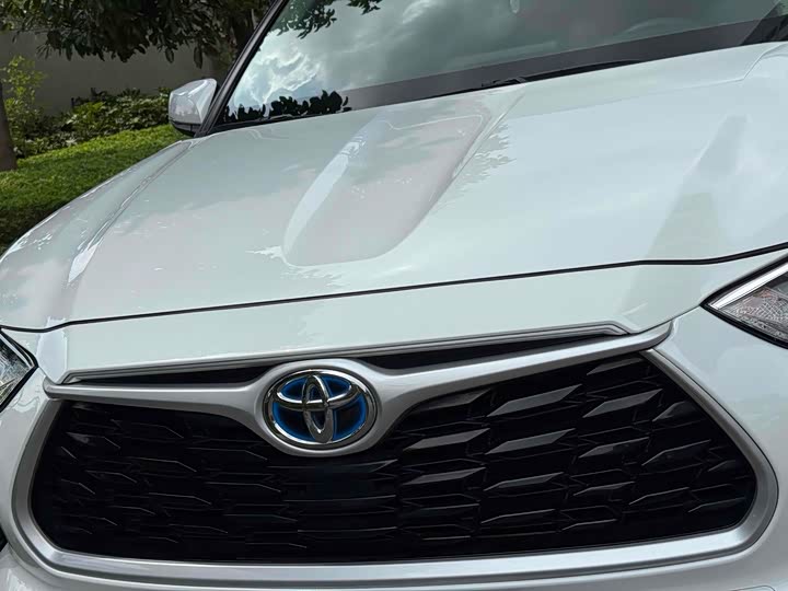 Фото 6 - Toyota Highlander