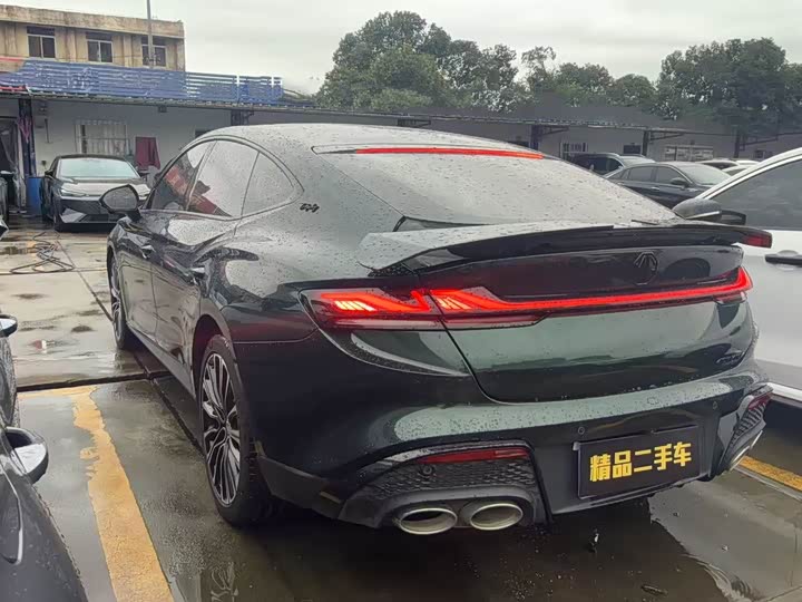 Фото 2 - MG Motor 7