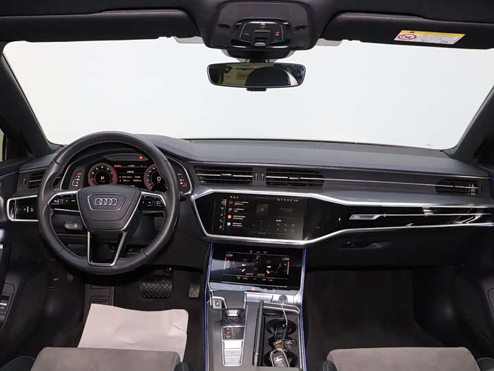 Фото 16 - Audi A6L