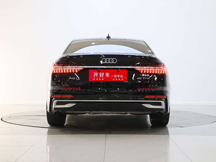 Фото 4 - Audi A6L