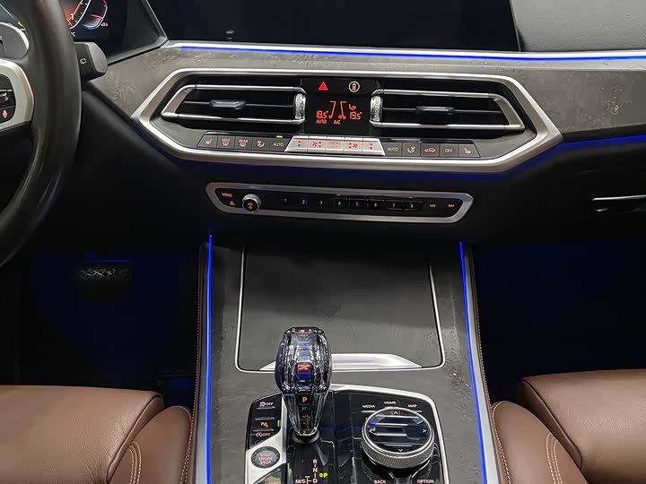 Фото 11 - BMW X5