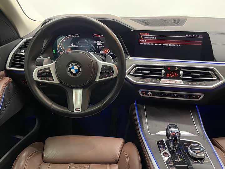 Фото 12 - BMW X5