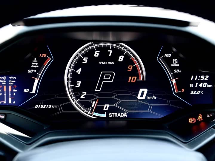 Фото 10 - Lamborghini Huracán