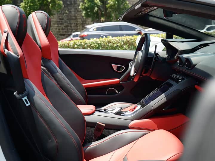 Фото 18 - Lamborghini Huracán