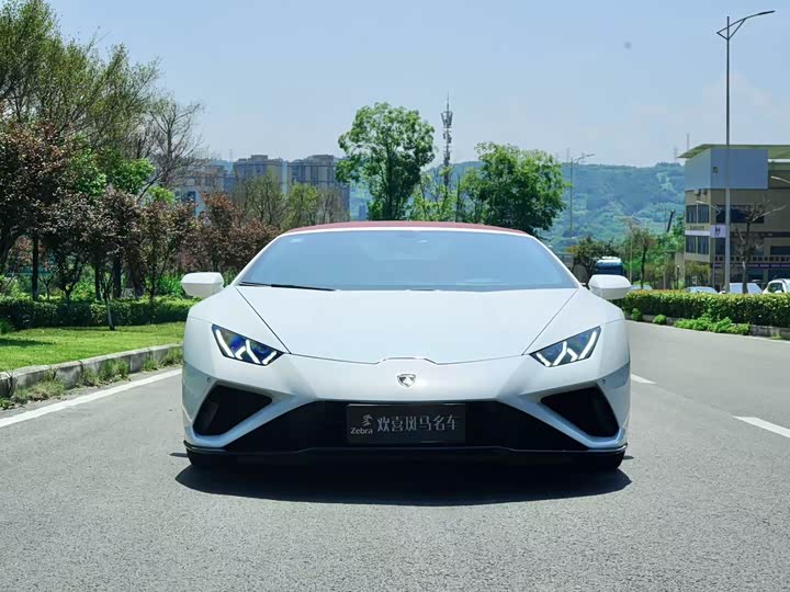 Фото 2 - Lamborghini Huracán