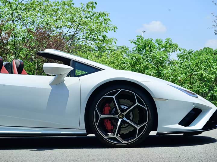 Фото 7 - Lamborghini Huracán
