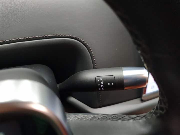 Фото 14 - LiXiang L9