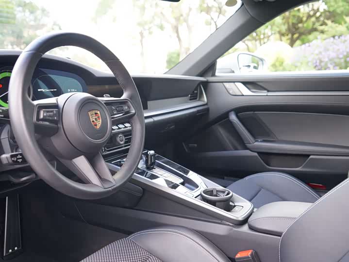 Фото 10 - Porsche 911