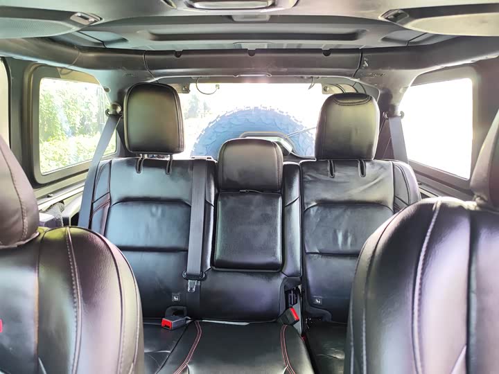 Фото 11 - Jeep Wrangler