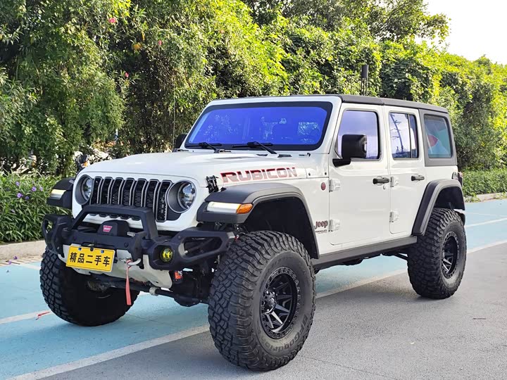 Фото 2 - Jeep Wrangler