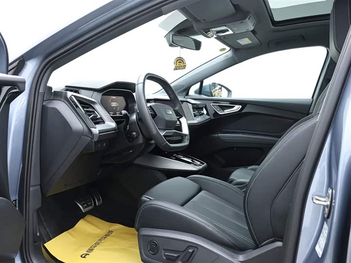 Фото 8 - Audi Q4 e-tron