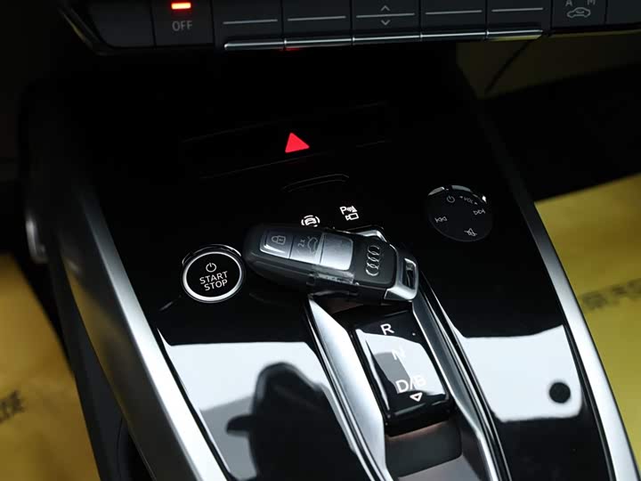 Фото 9 - Audi Q4 e-tron