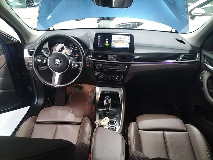 Фото 10 - BMW X1