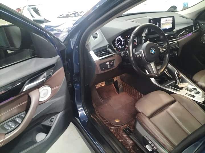 Фото 16 - BMW X1