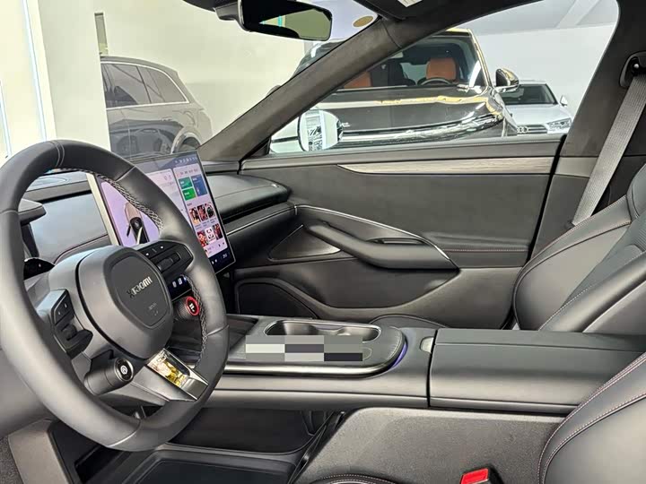 Фото 7 - Xiaomi SU7