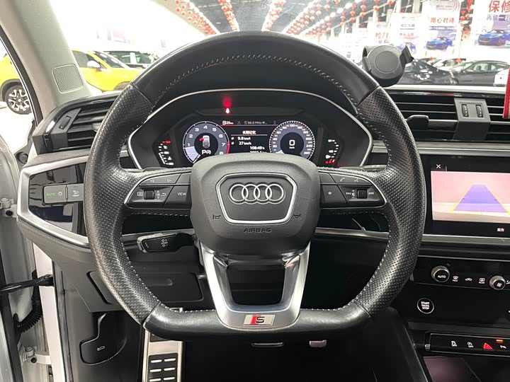 Фото 7 - Audi Q3 Sportback