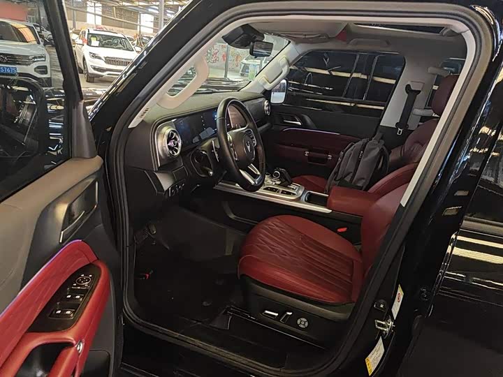 Фото 16 - Tank 300