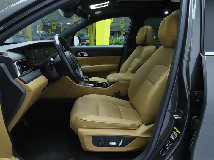 Фото 8 - LiXiang One