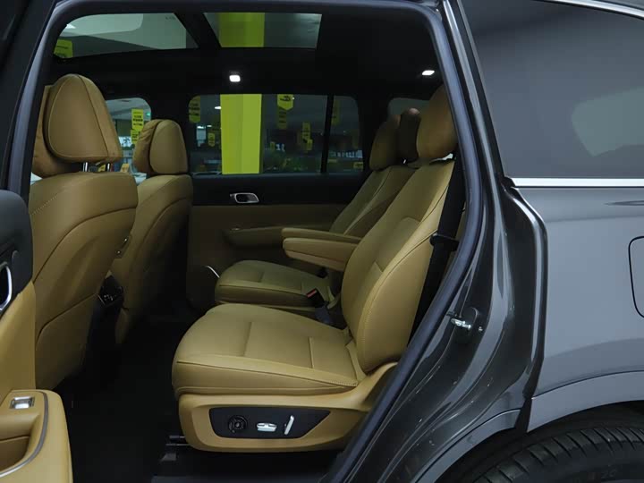 Фото 9 - LiXiang One