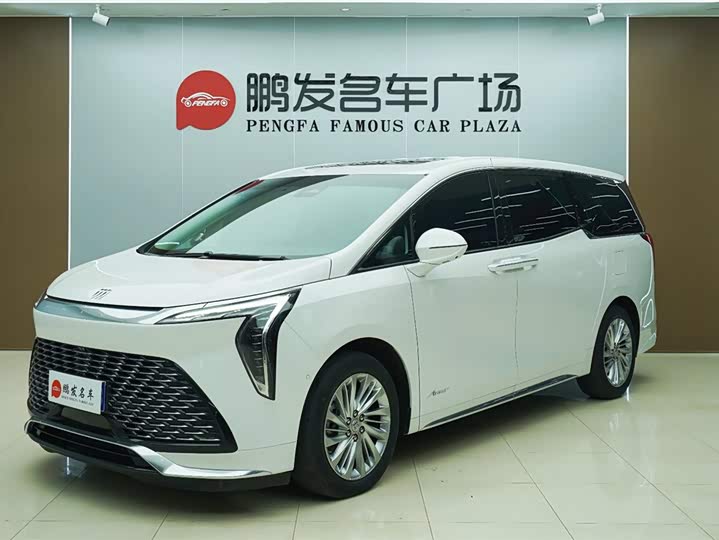 Фото 1 - Buick GL8 Century