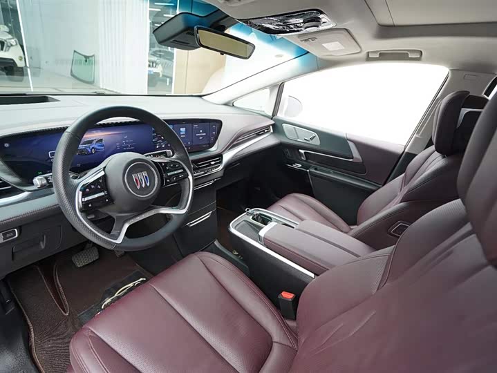 Фото 3 - Buick GL8 Century