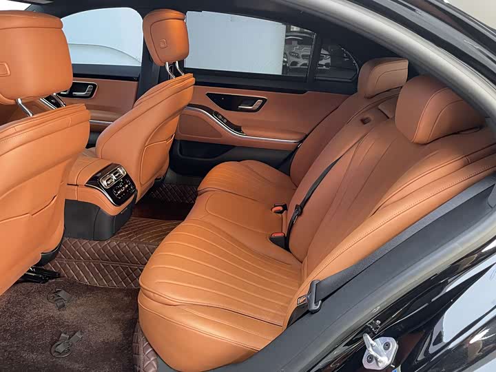 Фото 8 - Mercedes-Benz S-Class