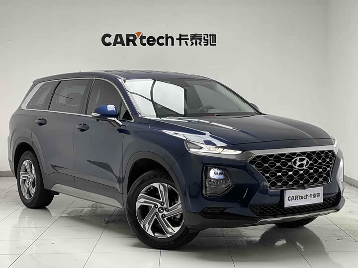 Фото 7 - Hyundai Santa Fe
