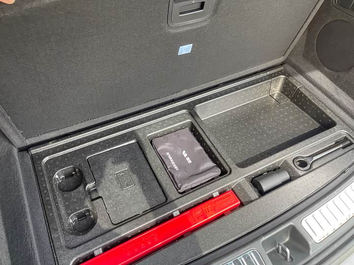 Фото 33 - LiXiang L9