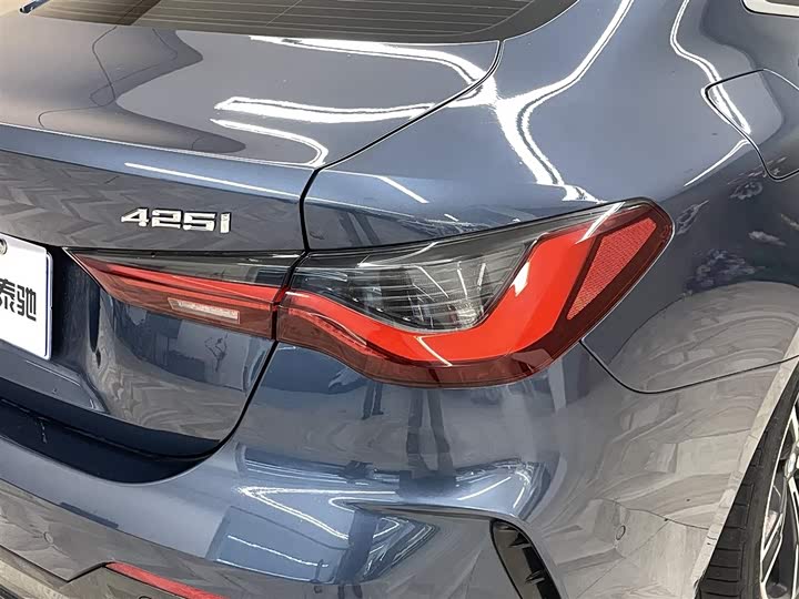 Фото 10 - BMW 4 Series