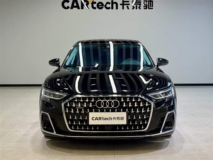 Фото 3 - Audi A8