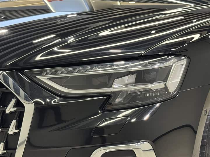 Фото 8 - Audi A8