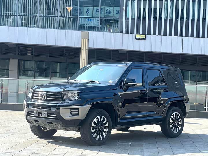 Фото 1 - Tank 700 Hybrid