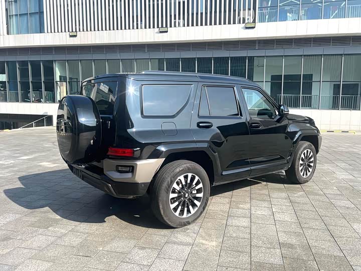 Фото 7 - Tank 700 Hybrid